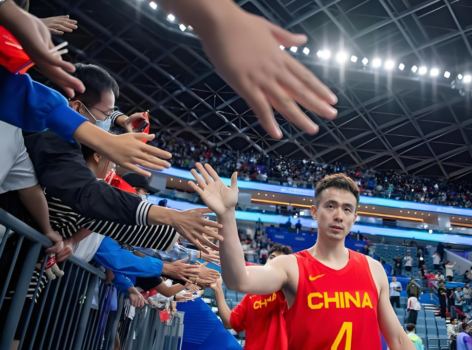 九游娱乐-拒爆冷！中国男篮逆转台北队，继伟神仙3分，朱俊龙3分6中5砍19分